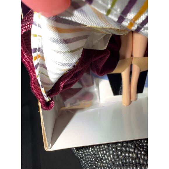 Barbie Music Victorian Ice Skater Special Edition Doll Mattel New in Box - Picture 9 of 9